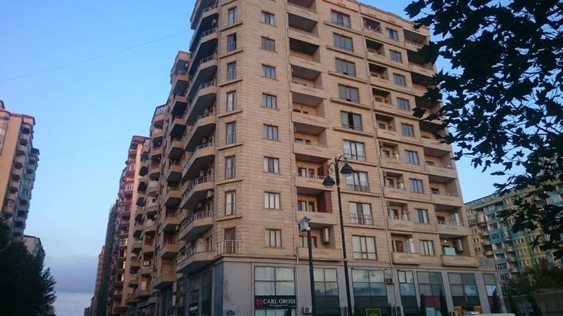 Новостройки баку. Волгоград ул новороссийская 5. Аааф парк хырдалан. Жилые дома в баку. Жилые дома в баку.