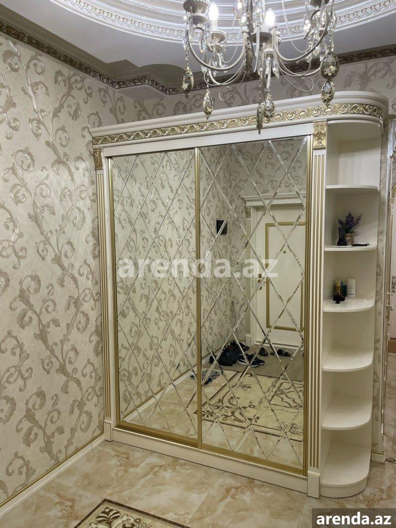 Satılır 4 otaqlı Yeni Tikili, Azadlıq metrosu, 8-ci mikrorayon, Ayna Sultanova heykəli, Binəqədi rayonu 5 Satılır 4 otaqlı Yeni Tikili, Azadlıq metrosu, 8-ci mikrorayon, Ayna Sultanova heykəli, Binəqədi rayonu 5