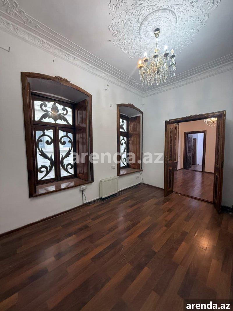 Kirayə (aylıq) 3 otaqlı Köhnə Tikili, İçərişəhər metrosu, Səbail rayonu $num