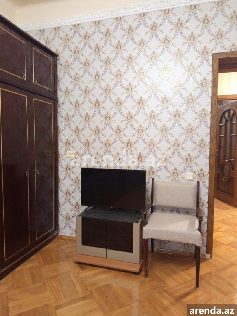 Kirayə (aylıq) 2 otaqlı Köhnə Tikili, Avropa otel, Nəsimi rayonu 3 Kirayə (aylıq) 2 otaqlı Köhnə Tikili, Avropa otel, Nəsimi rayonu 3