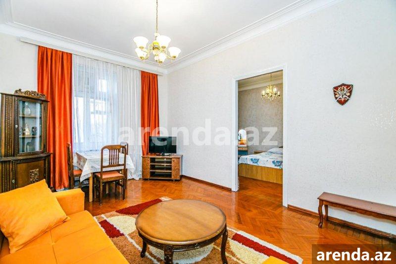 Kirayə (aylıq) 2 otaqlı Köhnə Tikili, Sahil metrosu, Səbail rayonu 5 Kirayə (aylıq) 2 otaqlı Köhnə Tikili, Sahil metrosu, Səbail rayonu 5