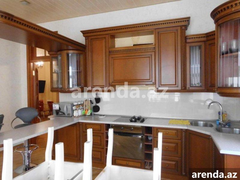 Satılır 5 otaqlı Həyət evi/villa, Badamdar qəs., Səbail rayonu 17