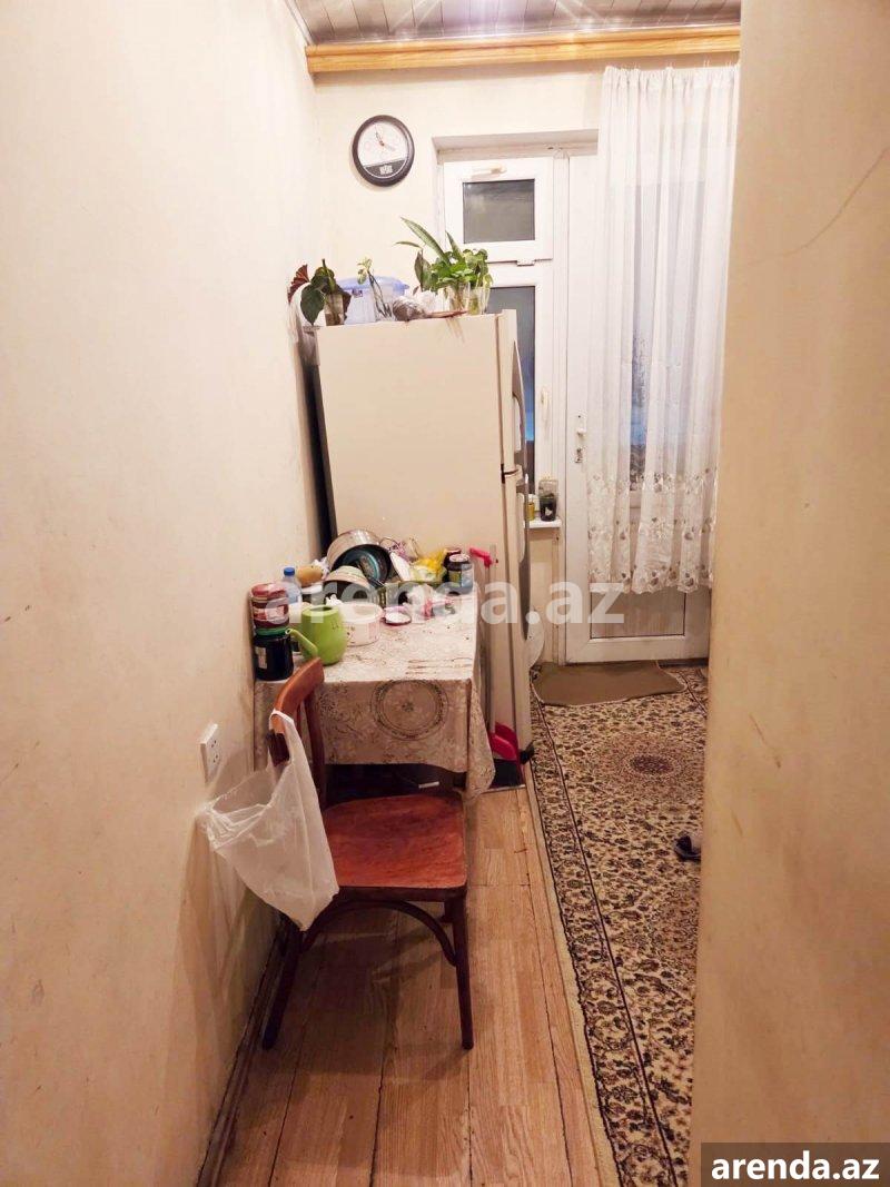 Satılır 4 otaqlı Köhnə Tikili, Azadlıq metrosu, 7-ci mikrorayon, Binəqədi rayonu $num