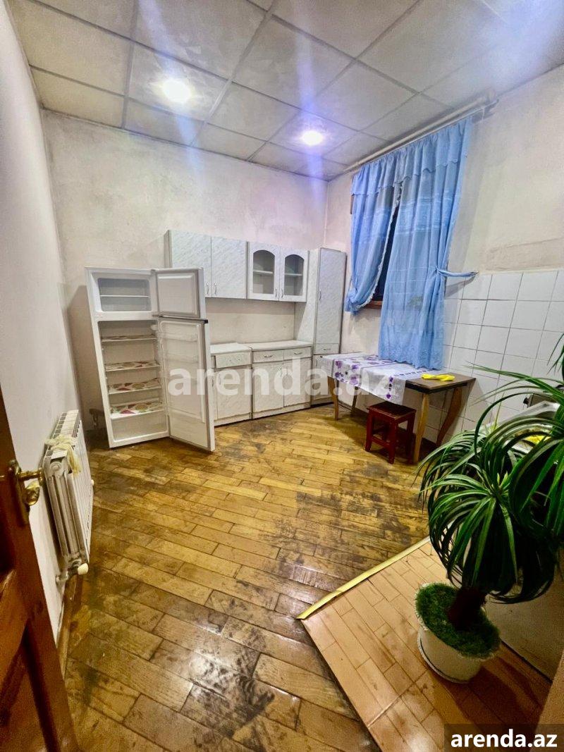 Kirayə (aylıq) 4 otaqlı Həyət evi/villa, Həzi Aslanov metrosu, H.Aslanov qəs., Xətai rayonu 3 Kirayə (aylıq) 4 otaqlı Həyət evi/villa, Həzi Aslanov metrosu, H.Aslanov qəs., Xətai rayonu 3