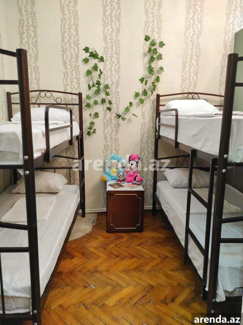 Kirayə (aylıq) 4 otaqlı Köhnə Tikili, İçərişəhər metrosu, Səbail rayonu 5 Kirayə (aylıq) 4 otaqlı Köhnə Tikili, İçərişəhər metrosu, Səbail rayonu 5