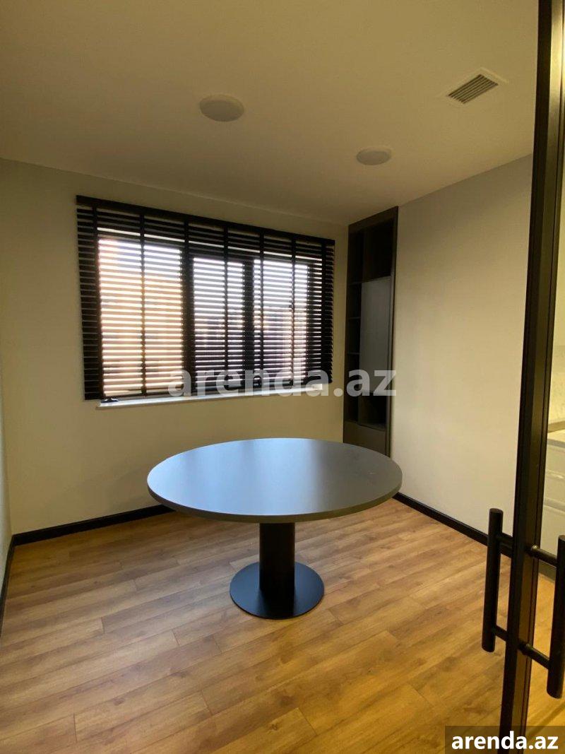 Kirayə (aylıq) 8 otaqlı Ofis, Xətai rayonu 26 Kirayə (aylıq) 8 otaqlı Ofis, Xətai rayonu 26