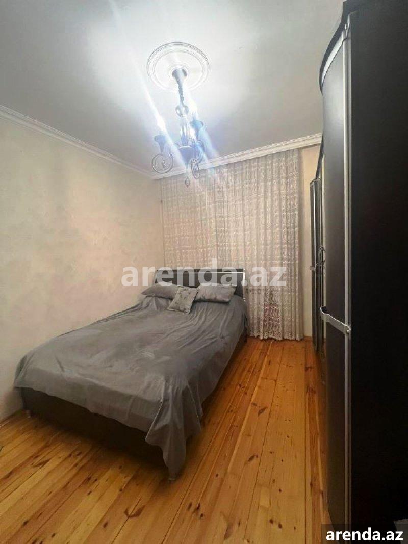 Satılır 3 otaqlı Köhnə Tikili, Qaraçuxur qəs., Suraxanı rayonu 12 Satılır 3 otaqlı Köhnə Tikili, Qaraçuxur qəs., Suraxanı rayonu 12