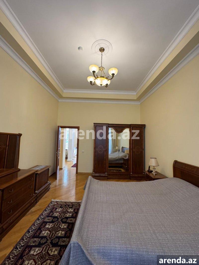 Kirayə (aylıq) 3 otaqlı Köhnə Tikili, Sahil metrosu, Səbail rayonu 17 Kirayə (aylıq) 3 otaqlı Köhnə Tikili, Sahil metrosu, Səbail rayonu 17