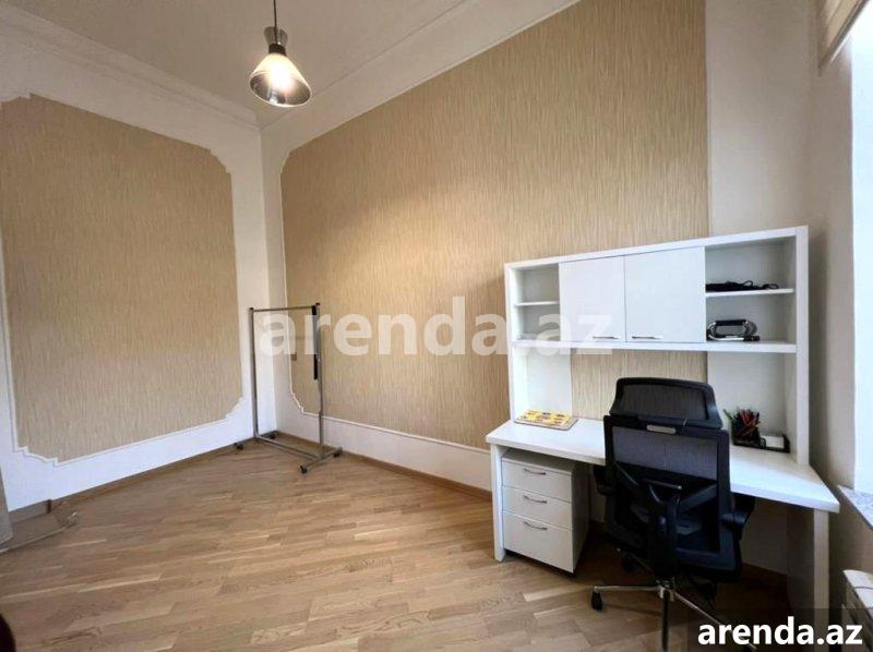 Satılır 4 otaqlı Köhnə Tikili, 28 May metrosu, Nəsimi rayonu 11 Satılır 4 otaqlı Köhnə Tikili, 28 May metrosu, Nəsimi rayonu 11