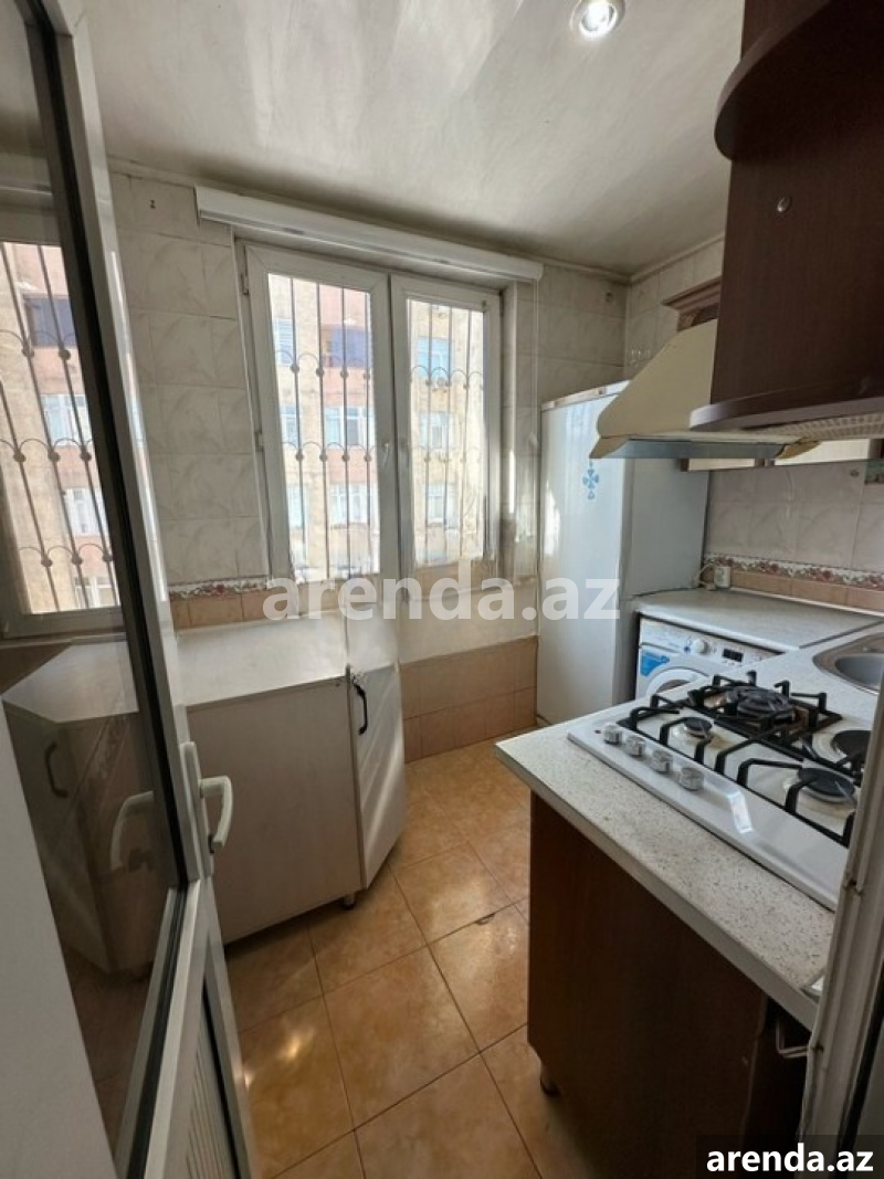 Kirayə (aylıq) 2 otaqlı Köhnə Tikili, Gənclik metrosu, Nərimanov rayonu 4 Kirayə (aylıq) 2 otaqlı Köhnə Tikili, Gənclik metrosu, Nərimanov rayonu 4