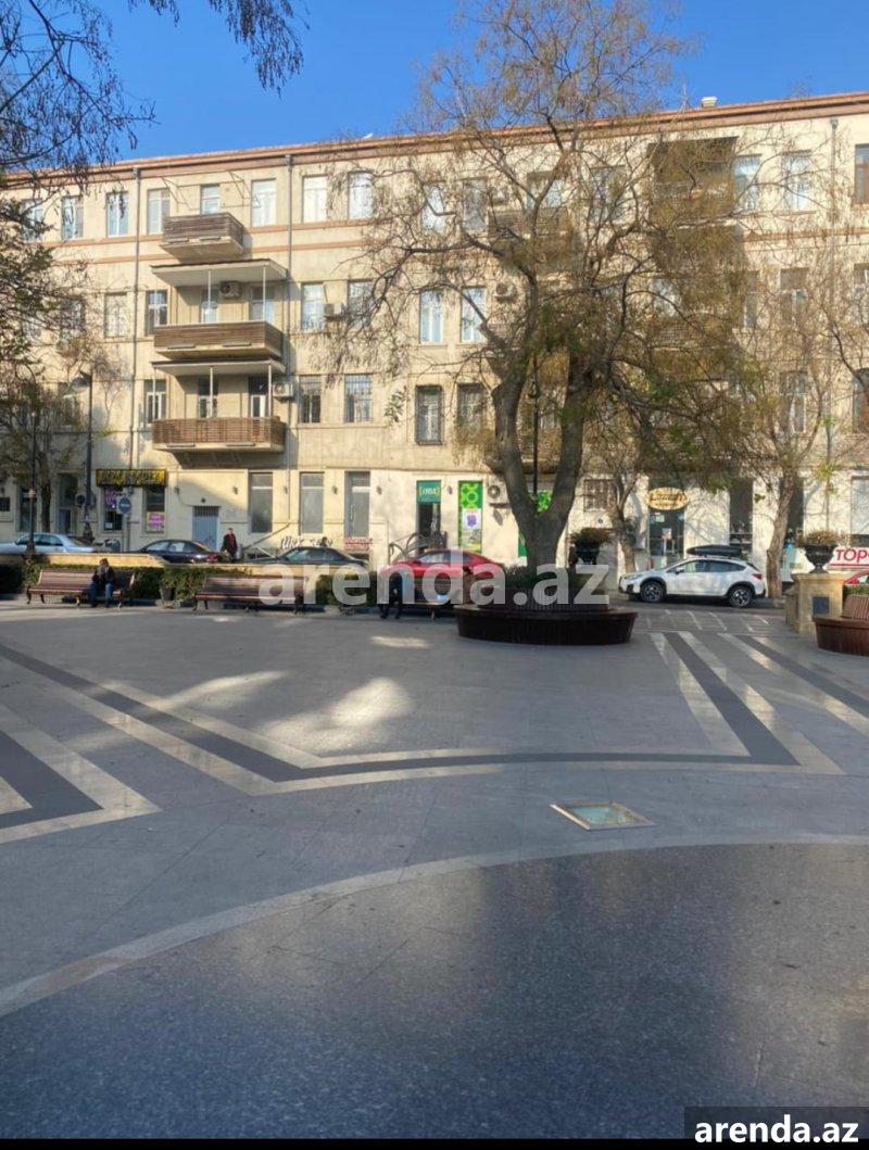 Satılır 2 otaqlı Köhnə Tikili, İçərişəhər metrosu, Səbail rayonu 1 Satılır 2 otaqlı Köhnə Tikili, İçərişəhər metrosu, Səbail rayonu 1