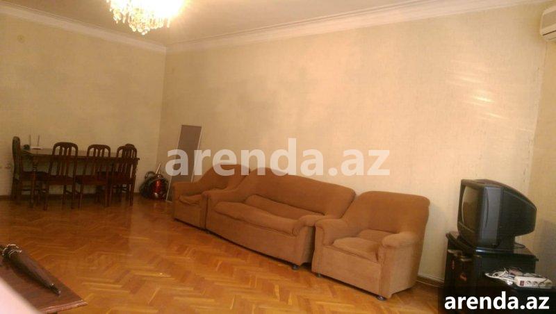 Kirayə (aylıq) 3 otaqlı Köhnə Tikili, Gənclik metrosu, Nərimanov rayonu 1