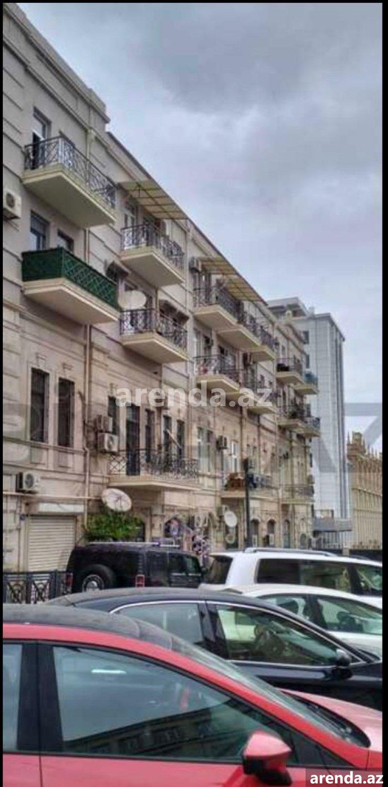 Kirayə (aylıq) 3 otaqlı Köhnə Tikili, Sahil metrosu, Səbail rayonu 1 Kirayə (aylıq) 3 otaqlı Köhnə Tikili, Sahil metrosu, Səbail rayonu 1