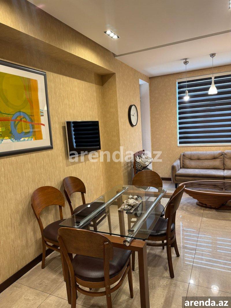 Kirayə (aylıq) 3 otaqlı Yeni Tikili, Nəriman Nərimanov metrosu, Heydər Əliyev Mərkəzi, Nərimanov rayonu 5 Kirayə (aylıq) 3 otaqlı Yeni Tikili, Nəriman Nərimanov metrosu, Heydər Əliyev Mərkəzi, Nərimanov rayonu 5