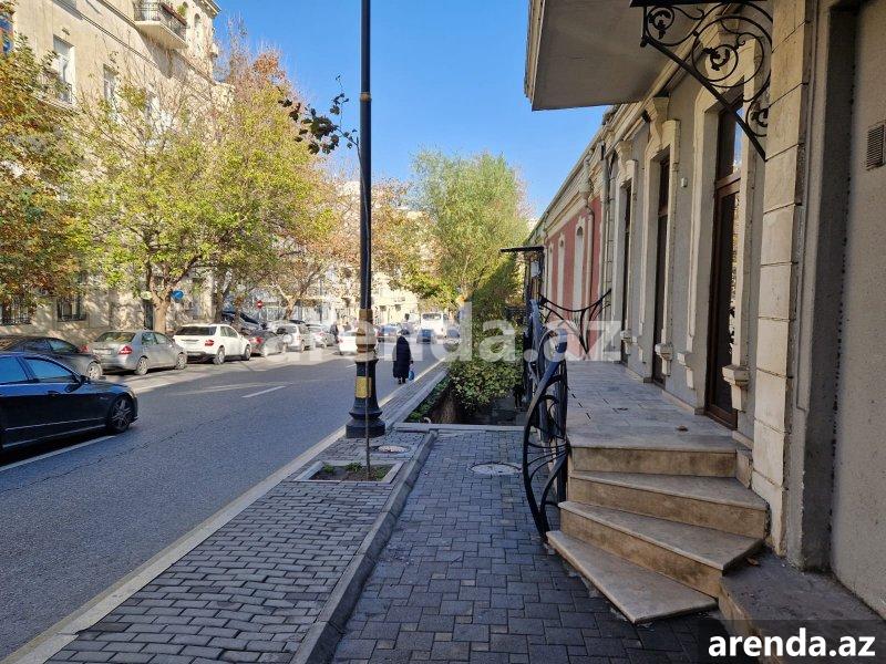 Kirayə (aylıq) 5 otaqlı Ofis, Səbail rayonu 11 Kirayə (aylıq) 5 otaqlı Ofis, Səbail rayonu 11