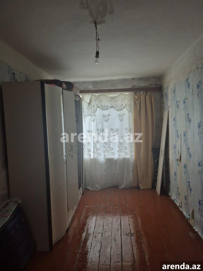 Satılır 4 otaqlı Köhnə Tikili, Hövsan qəs., Suraxanı rayonu 4 Satılır 4 otaqlı Köhnə Tikili, Hövsan qəs., Suraxanı rayonu 4