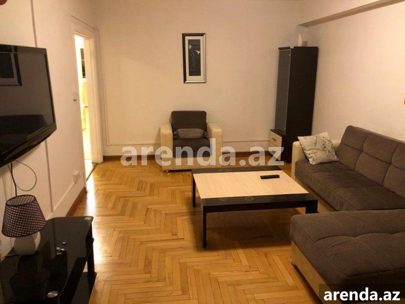 Kirayə (aylıq) 3 otaqlı Yeni Tikili, İçərişəhər metrosu, Mərkəzi Univermaq, Səbail rayonu 2 Kirayə (aylıq) 3 otaqlı Yeni Tikili, İçərişəhər metrosu, Mərkəzi Univermaq, Səbail rayonu 2