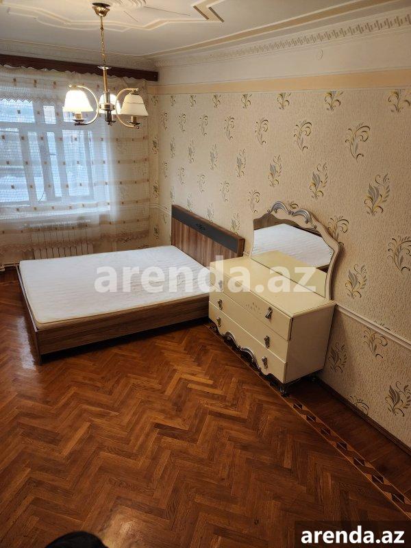 Kirayə (aylıq) 4 otaqlı Köhnə Tikili, Nəriman Nərimanov metrosu, Heydər Əliyev Mərkəzi, Nərimanov rayonu 21 Kirayə (aylıq) 4 otaqlı Köhnə Tikili, Nəriman Nərimanov metrosu, Heydər Əliyev Mərkəzi, Nərimanov rayonu 21