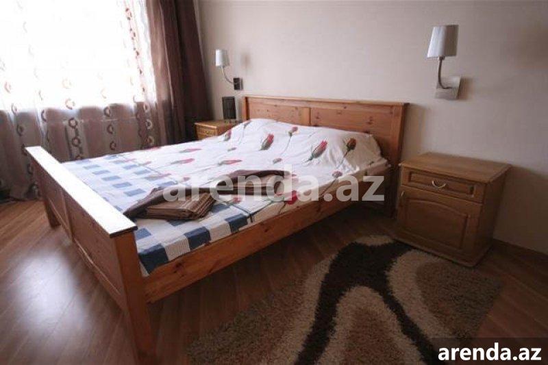 Kirayə (günlük) 2 otaqlı Köhnə Tikili, Sahil metrosu, Səbail rayonu 3