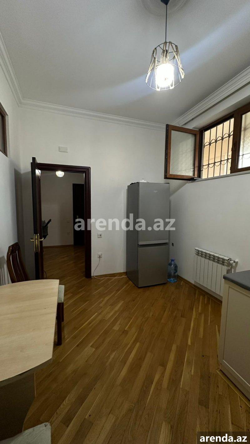 Kirayə (aylıq) 3 otaqlı Yeni Tikili, Gənclik metrosu, Tibb Universiteti, Nəsimi rayonu 4 Kirayə (aylıq) 3 otaqlı Yeni Tikili, Gənclik metrosu, Tibb Universiteti, Nəsimi rayonu 4