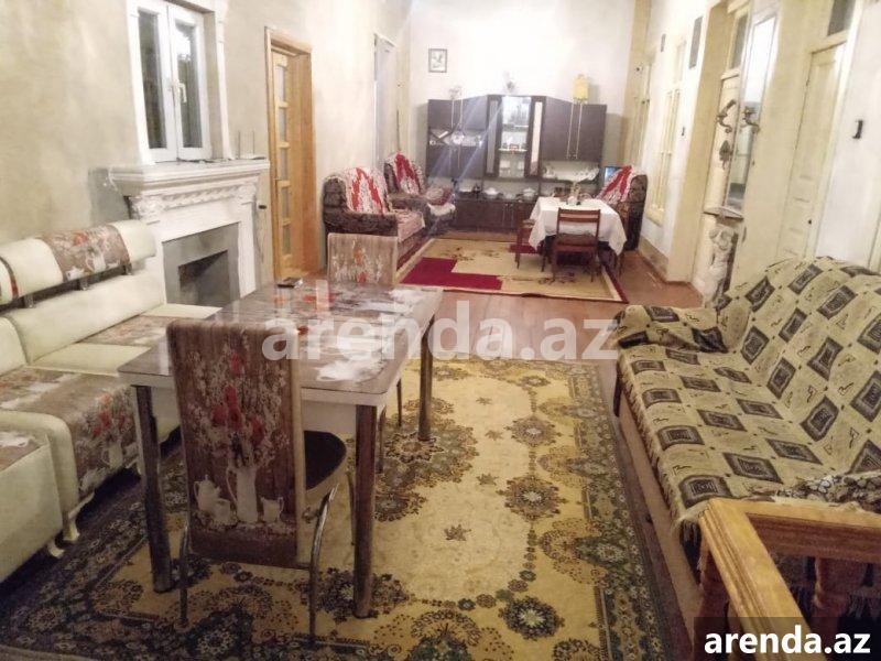 Kirayə (günlük) 2 otaqlı Köhnə Tikili Gəncə 7