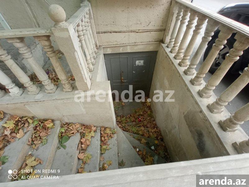 Satılır Obyekt, Azadlıq metrosu, 7-ci mikrorayon, Binəqədi rayonu 14