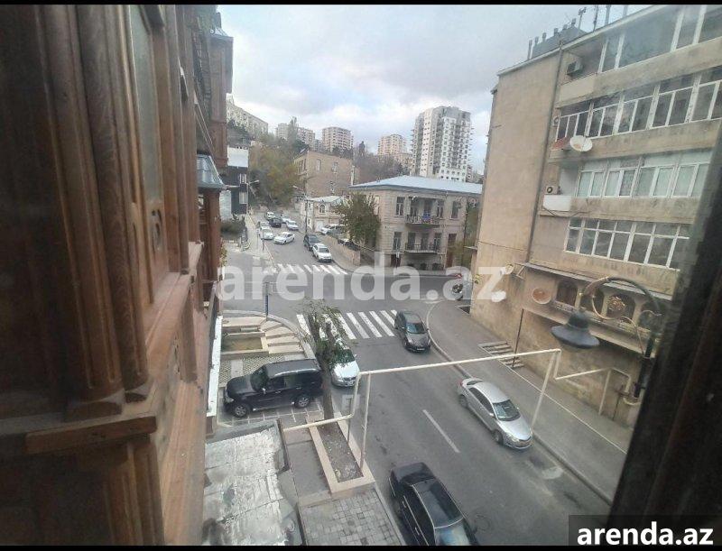 Satılır 3 otaqlı Köhnə Tikili, İçərişəhər metrosu, Səbail rayonu 11 Satılır 3 otaqlı Köhnə Tikili, İçərişəhər metrosu, Səbail rayonu 11