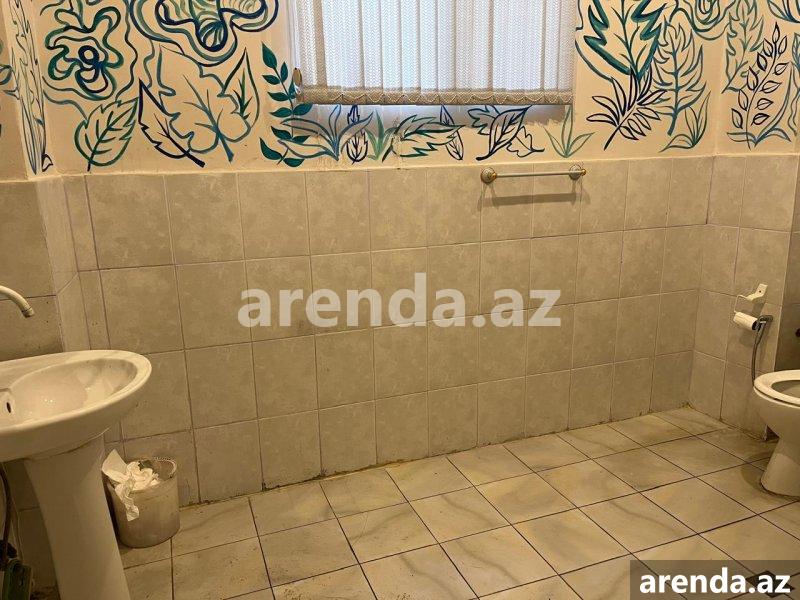 Kirayə (aylıq) 4 otaqlı Ofis, İçərişəhər metrosu, Azneft meydanı, Səbail rayonu 8 Kirayə (aylıq) 4 otaqlı Ofis, İçərişəhər metrosu, Azneft meydanı, Səbail rayonu 8