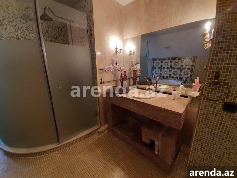 Satılır 8 otaqlı Həyət evi/villa, Badamdar qəs., Səbail rayonu 29
