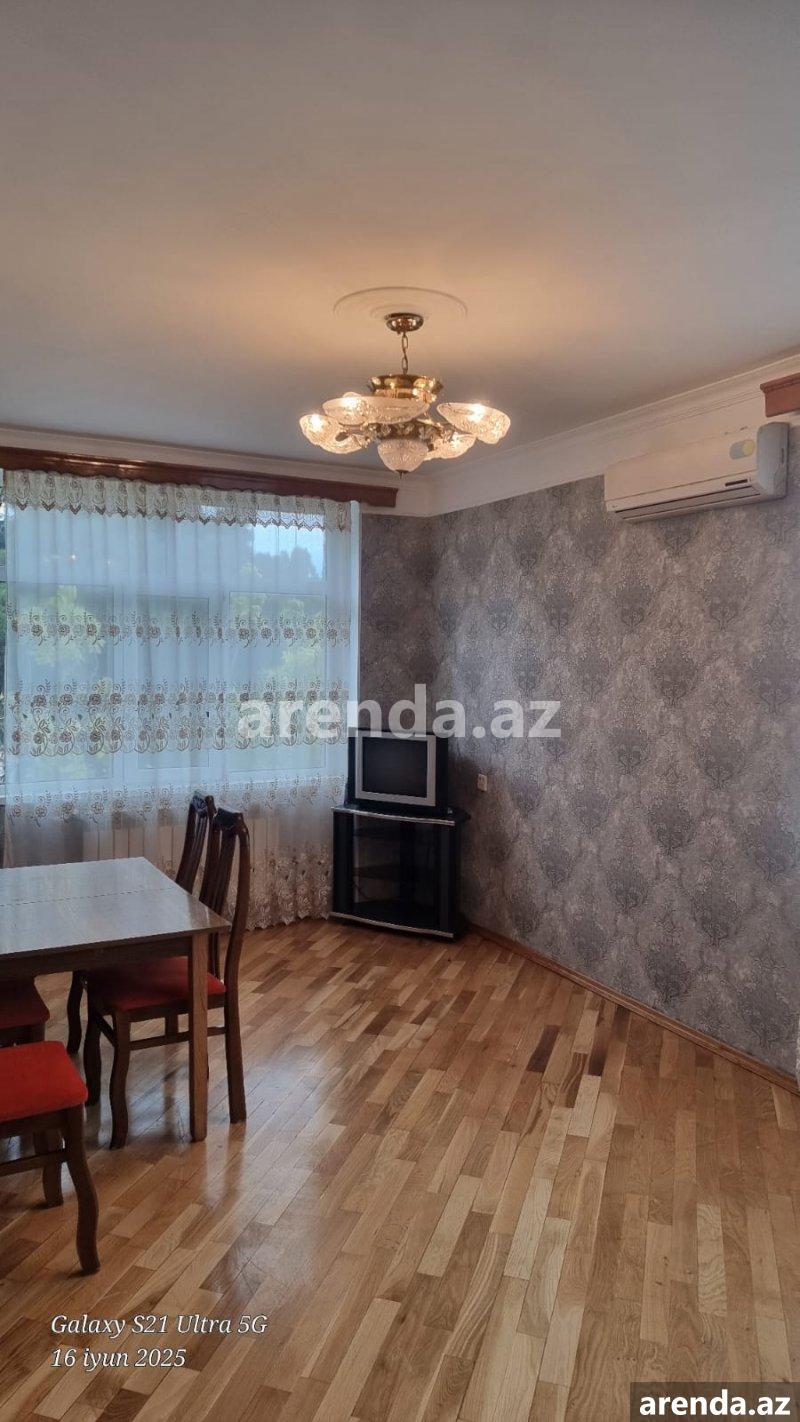 Kirayə (aylıq) 2 otaqlı Köhnə Tikili, Neftçilər metrosu, 8-ci kilometr, Nizami rayonu 18 Kirayə (aylıq) 2 otaqlı Köhnə Tikili, Neftçilər metrosu, 8-ci kilometr, Nizami rayonu 18