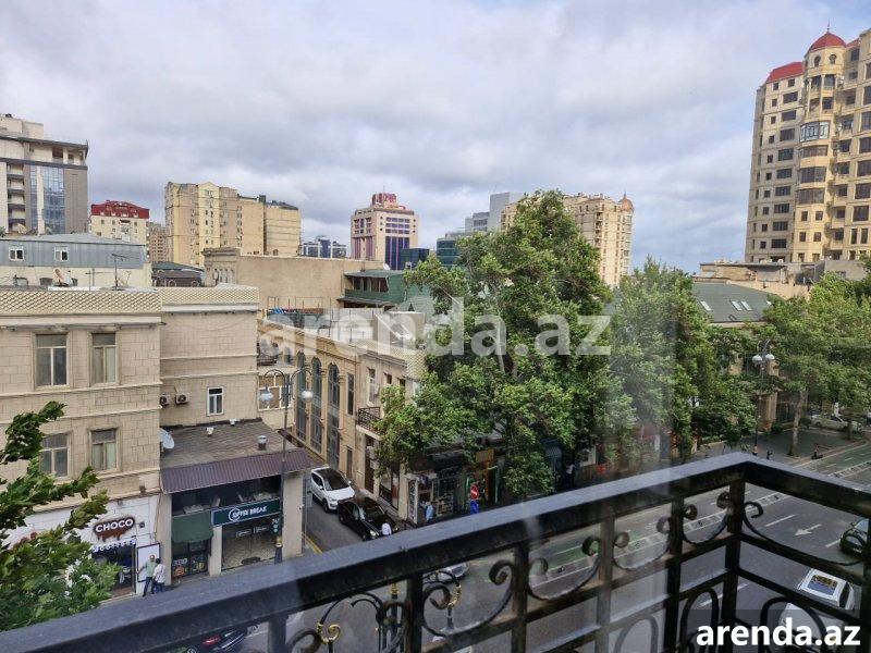 Satılır 3 otaqlı Köhnə Tikili, Nizami metrosu, Yasamal qəs., Yasamal rayonu 13 Satılır 3 otaqlı Köhnə Tikili, Nizami metrosu, Yasamal qəs., Yasamal rayonu 13