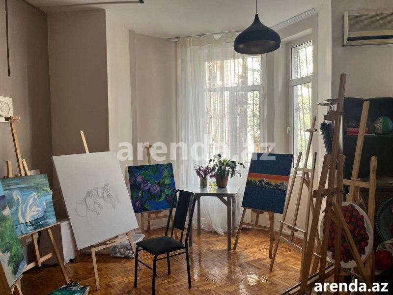 Kirayə (aylıq) 4 otaqlı Ofis, İçərişəhər metrosu, Azneft meydanı, Səbail rayonu 2 Kirayə (aylıq) 4 otaqlı Ofis, İçərişəhər metrosu, Azneft meydanı, Səbail rayonu 2