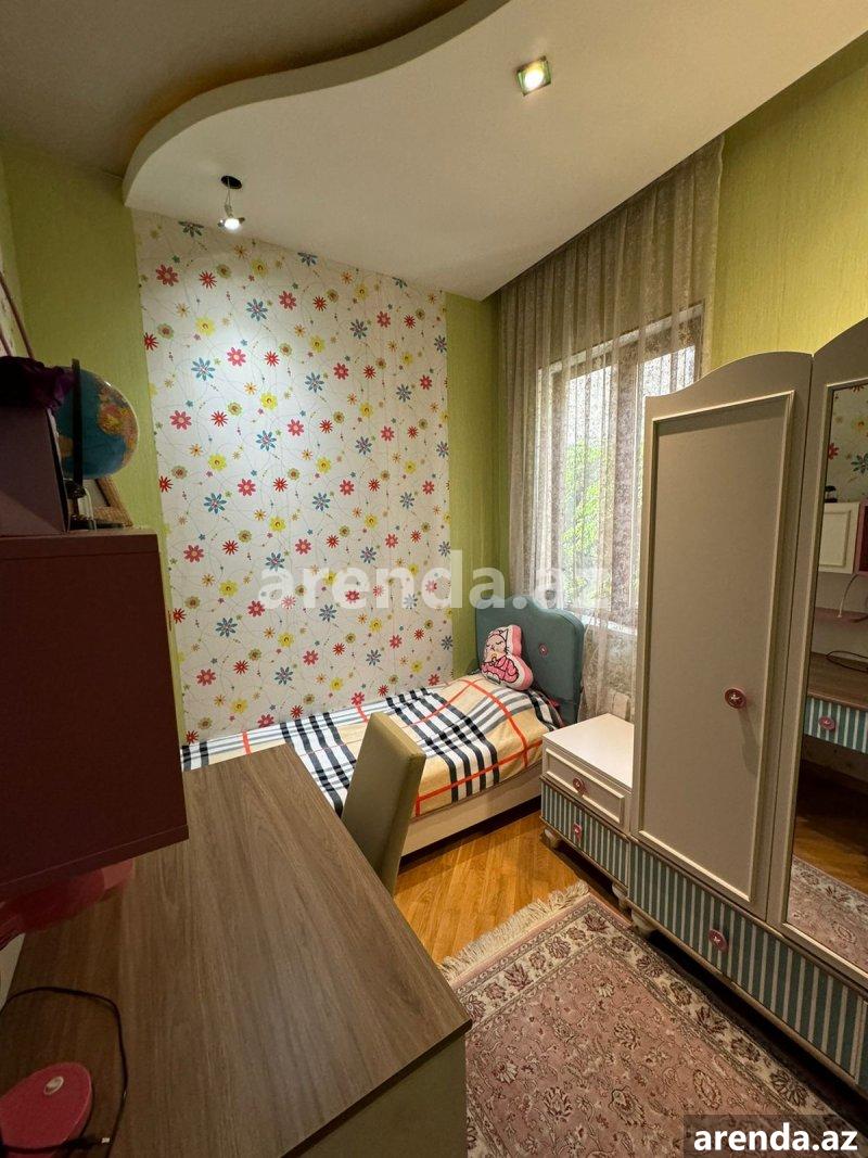 Kirayə (aylıq) 4 otaqlı Köhnə Tikili, Bayıl qəs., Səbail rayonu 9 Kirayə (aylıq) 4 otaqlı Köhnə Tikili, Bayıl qəs., Səbail rayonu 9