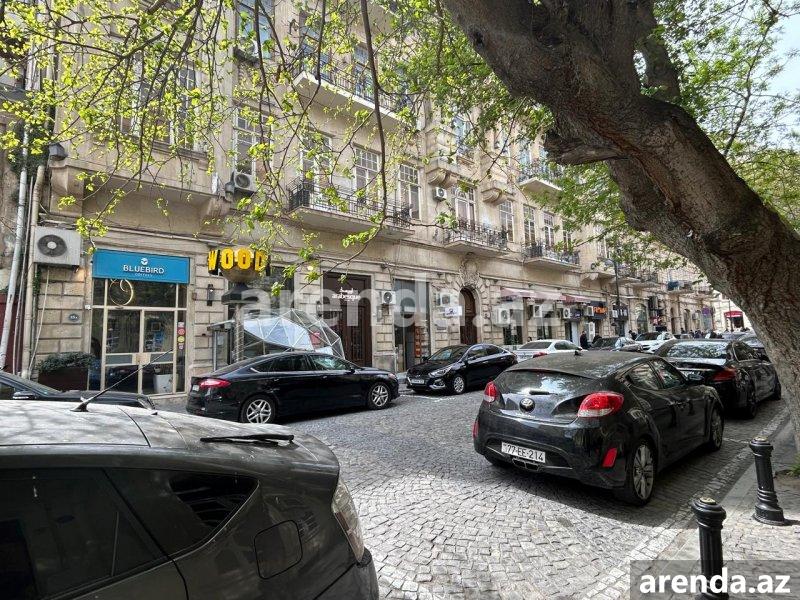 Kirayə (aylıq) Obyekt, Sahil metrosu, Fontanlar bağı, Səbail rayonu 4 Kirayə (aylıq) Obyekt, Sahil metrosu, Fontanlar bağı, Səbail rayonu 4