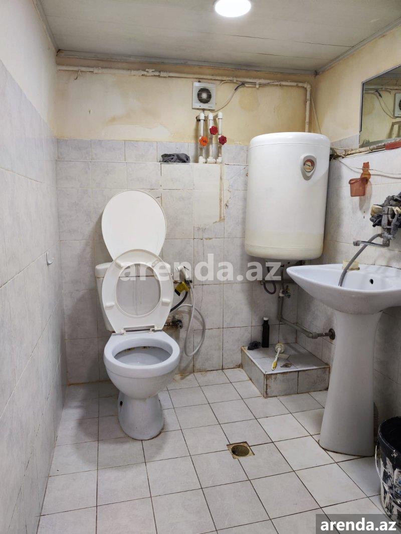 Kirayə (aylıq) 3 otaqlı Köhnə Tikili, Bayıl qəs., Səbail rayonu 10 Kirayə (aylıq) 3 otaqlı Köhnə Tikili, Bayıl qəs., Səbail rayonu 10