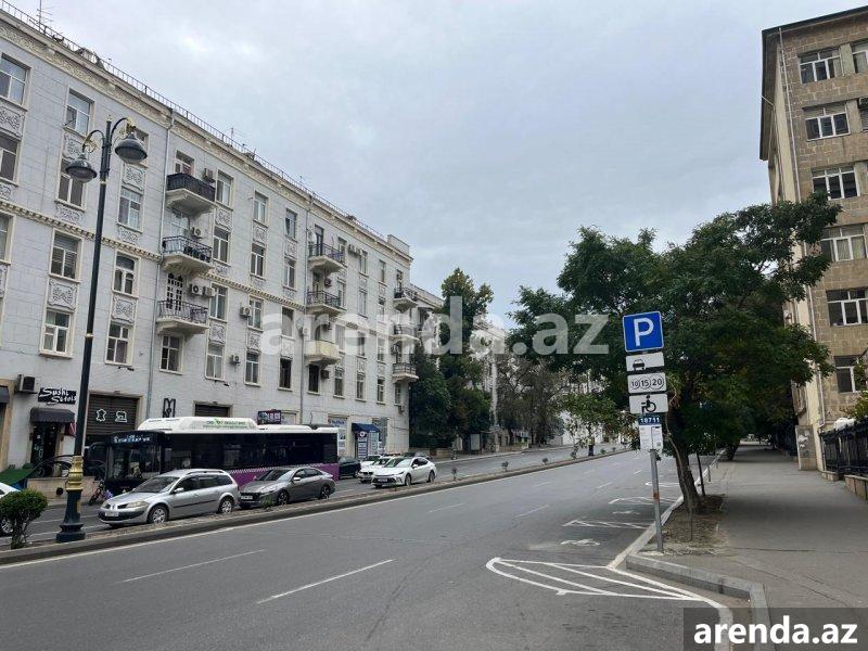 Satılır 3 otaqlı Köhnə Tikili, Gənclik metrosu, Tibb Universiteti, Nəsimi rayonu 1 Satılır 3 otaqlı Köhnə Tikili, Gənclik metrosu, Tibb Universiteti, Nəsimi rayonu 1