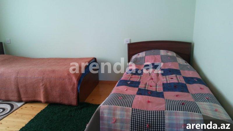 Satılır 4 otaqlı Bağ evi Quba 11