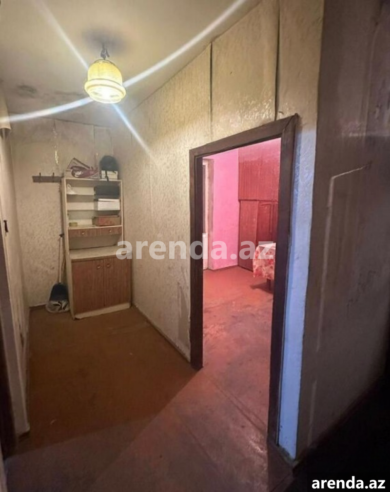 Satılır 2 otaqlı Köhnə Tikili, Xalqlar dostluğu metrosu, Nizami rayonu 4 Satılır 2 otaqlı Köhnə Tikili, Xalqlar dostluğu metrosu, Nizami rayonu 4