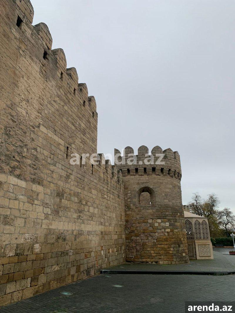 Kirayə (aylıq) 1 otaqlı Həyət evi/villa, İçərişəhər metrosu, Səbail rayonu 2 Kirayə (aylıq) 1 otaqlı Həyət evi/villa, İçərişəhər metrosu, Səbail rayonu 2