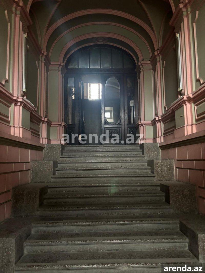Kirayə (aylıq) 8 otaqlı Ofis, Səbail rayonu 18 Kirayə (aylıq) 8 otaqlı Ofis, Səbail rayonu 18
