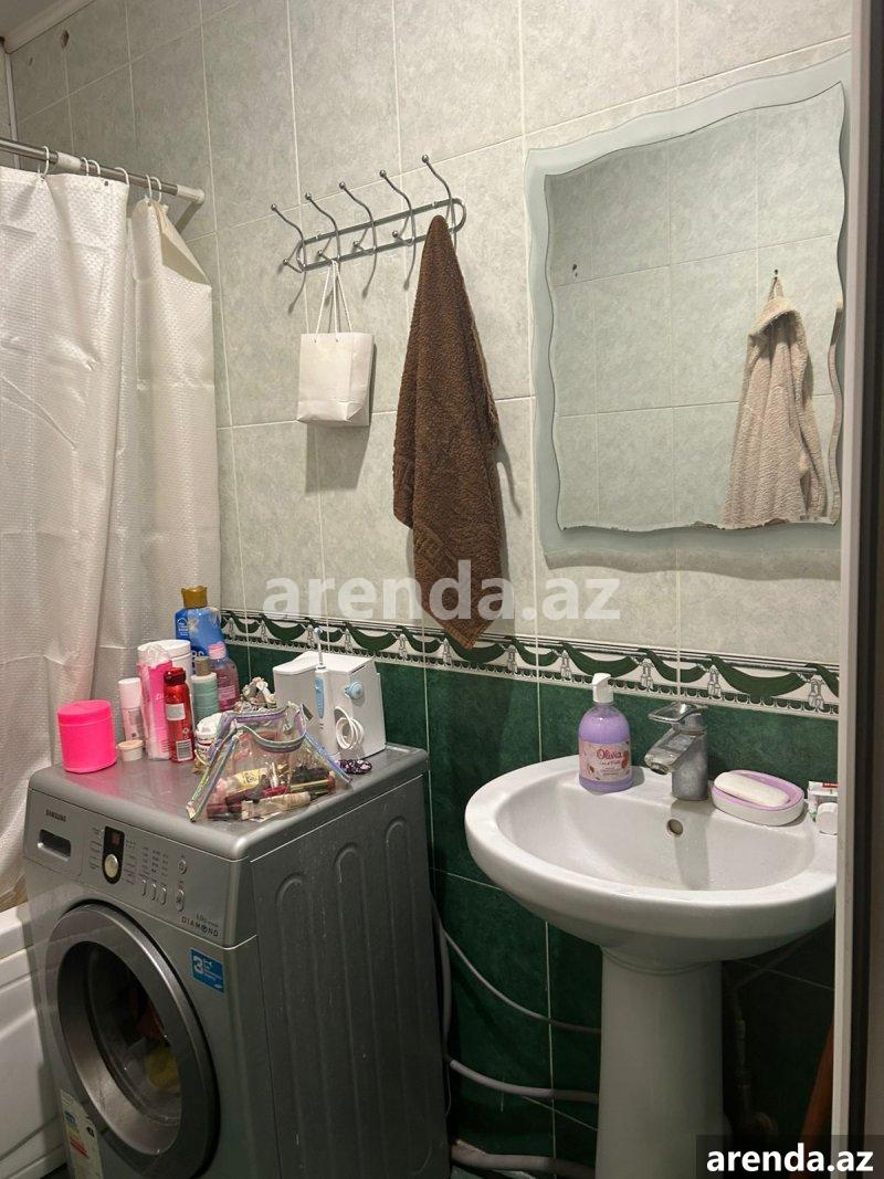 Satılır 2 otaqlı Köhnə Tikili, Azadlıq metrosu, 8-ci mikrorayon, Binəqədi rayonu 8 Satılır 2 otaqlı Köhnə Tikili, Azadlıq metrosu, 8-ci mikrorayon, Binəqədi rayonu 8