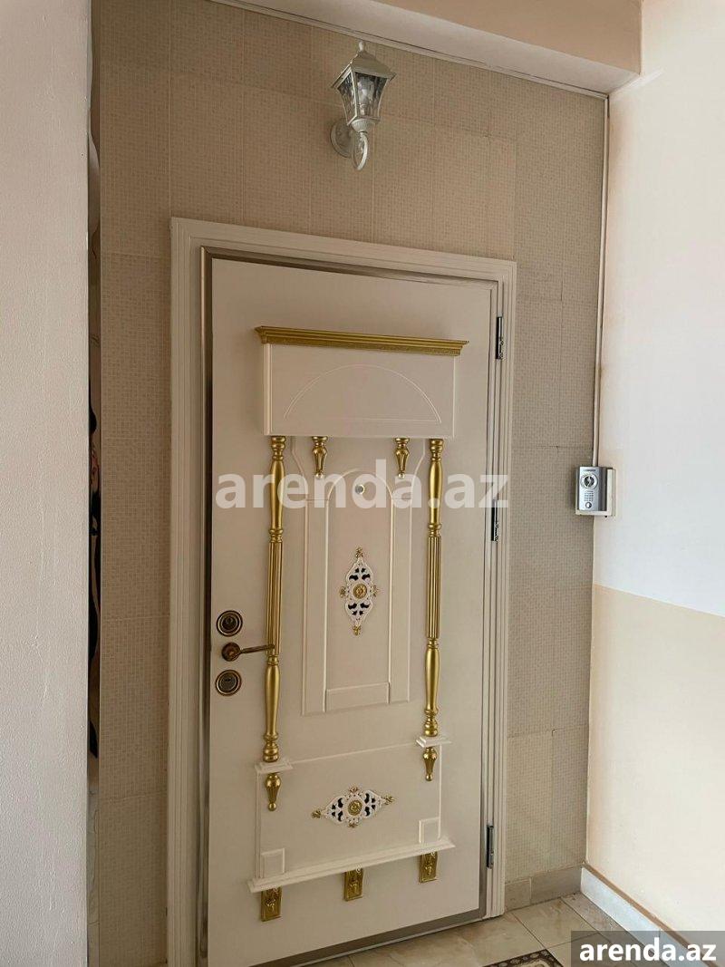 Satılır 4 otaqlı Yeni Tikili, Azadlıq metrosu, 8-ci mikrorayon, Ayna Sultanova heykəli, Binəqədi rayonu 7 Satılır 4 otaqlı Yeni Tikili, Azadlıq metrosu, 8-ci mikrorayon, Ayna Sultanova heykəli, Binəqədi rayonu 7