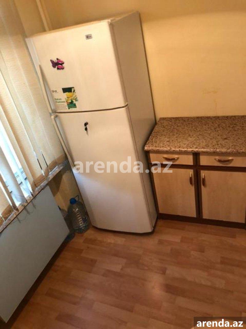 Kirayə (aylıq) 1 otaqlı Köhnə Tikili, İnşaatçılar metrosu, Yasamal qəs., Bakı Dövlət Universiteti, Yasamal rayonu 4 Kirayə (aylıq) 1 otaqlı Köhnə Tikili, İnşaatçılar metrosu, Yasamal qəs., Bakı Dövlət Universiteti, Yasamal rayonu 4