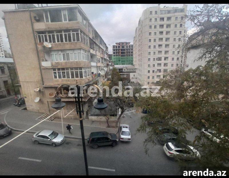 Satılır 3 otaqlı Köhnə Tikili, İçərişəhər metrosu, Səbail rayonu 1 Satılır 3 otaqlı Köhnə Tikili, İçərişəhər metrosu, Səbail rayonu 1