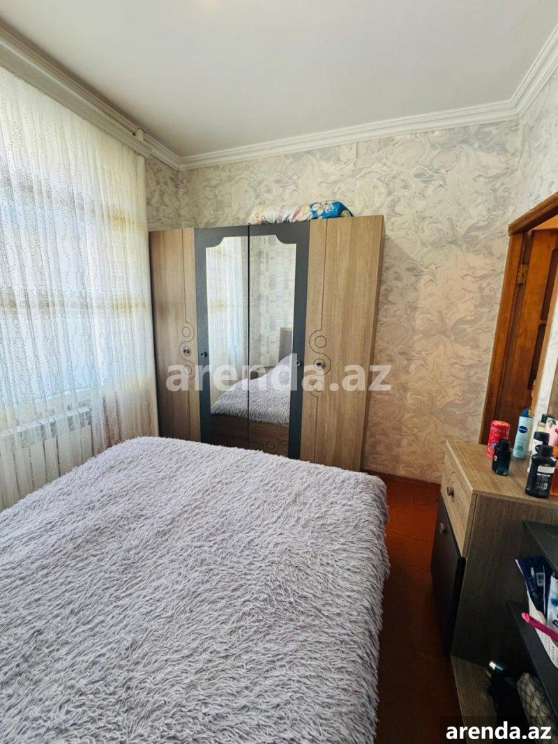 Satılır 3 otaqlı Köhnə Tikili, Yeni Günəşli qəs., Suraxanı rayonu 4 Satılır 3 otaqlı Köhnə Tikili, Yeni Günəşli qəs., Suraxanı rayonu 4