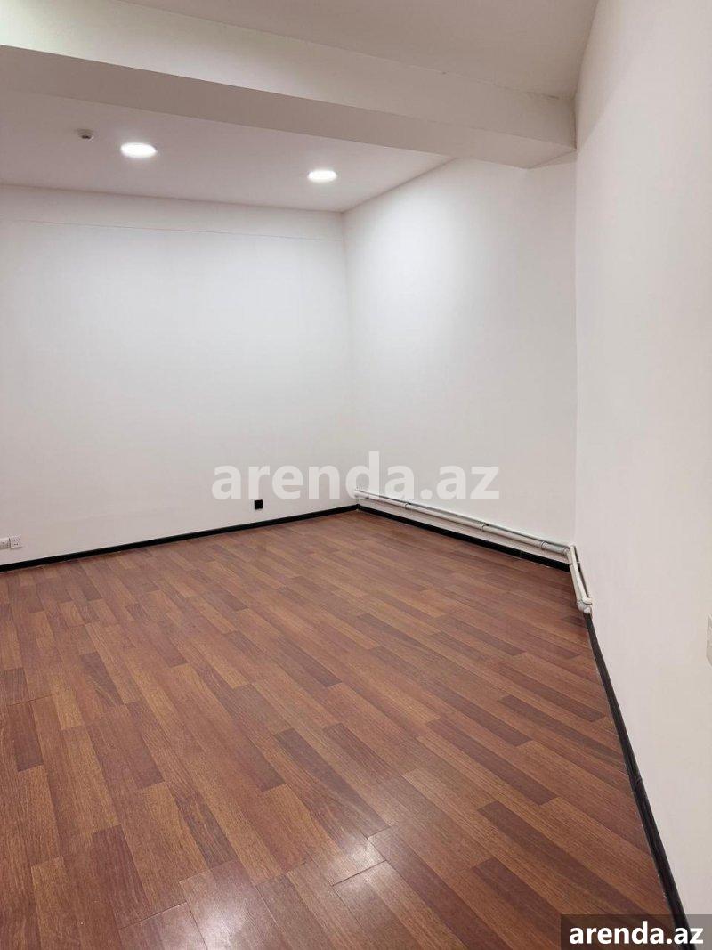 Kirayə (aylıq) 1 otaqlı Ofis, Sahil metrosu, 28 Mall, Nəsimi rayonu 3 Kirayə (aylıq) 1 otaqlı Ofis, Sahil metrosu, 28 Mall, Nəsimi rayonu 3
