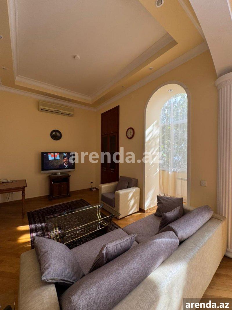 Kirayə (aylıq) 3 otaqlı Köhnə Tikili, Sahil metrosu, Səbail rayonu 9 Kirayə (aylıq) 3 otaqlı Köhnə Tikili, Sahil metrosu, Səbail rayonu 9