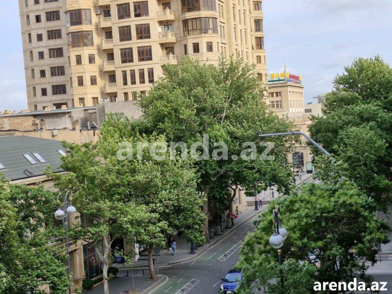 Satılır 3 otaqlı Köhnə Tikili, Nizami metrosu, Yasamal qəs., Yasamal rayonu 1 Satılır 3 otaqlı Köhnə Tikili, Nizami metrosu, Yasamal qəs., Yasamal rayonu 1