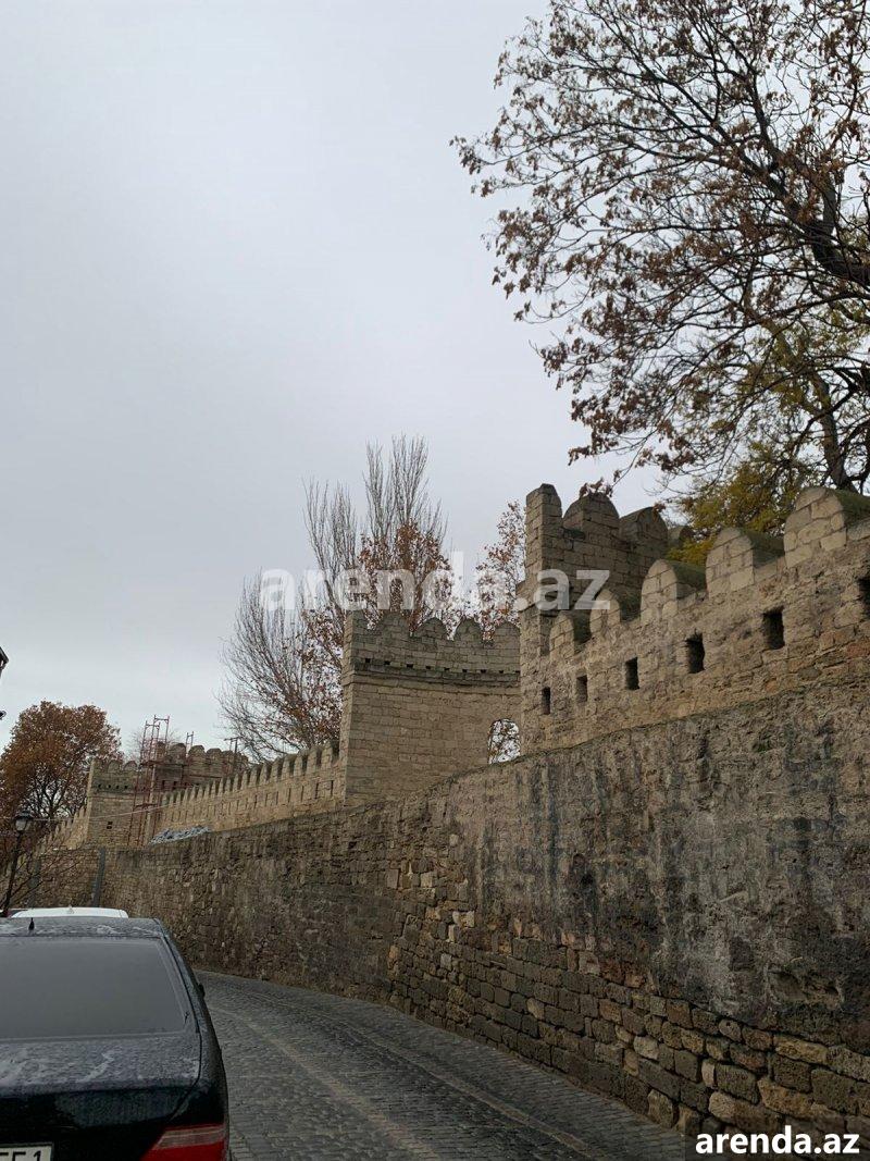 Kirayə (aylıq) 1 otaqlı Həyət evi/villa, İçərişəhər metrosu, Səbail rayonu 1 Kirayə (aylıq) 1 otaqlı Həyət evi/villa, İçərişəhər metrosu, Səbail rayonu 1