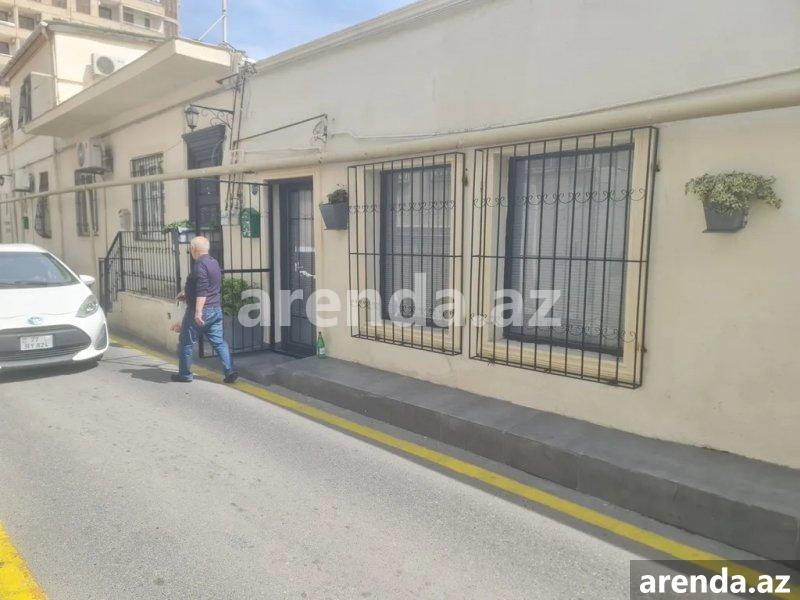 Kirayə (günlük) 2 otaqlı Köhnə Tikili, Sahil metrosu, Səbail rayonu 13